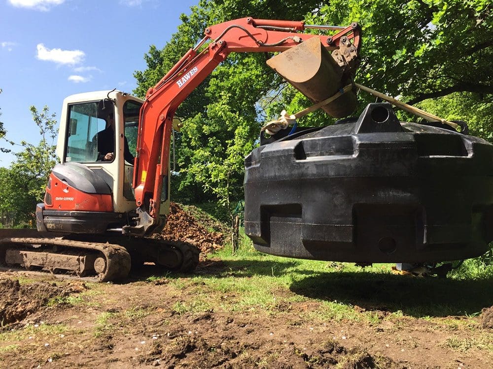 Lifting balance tank into position